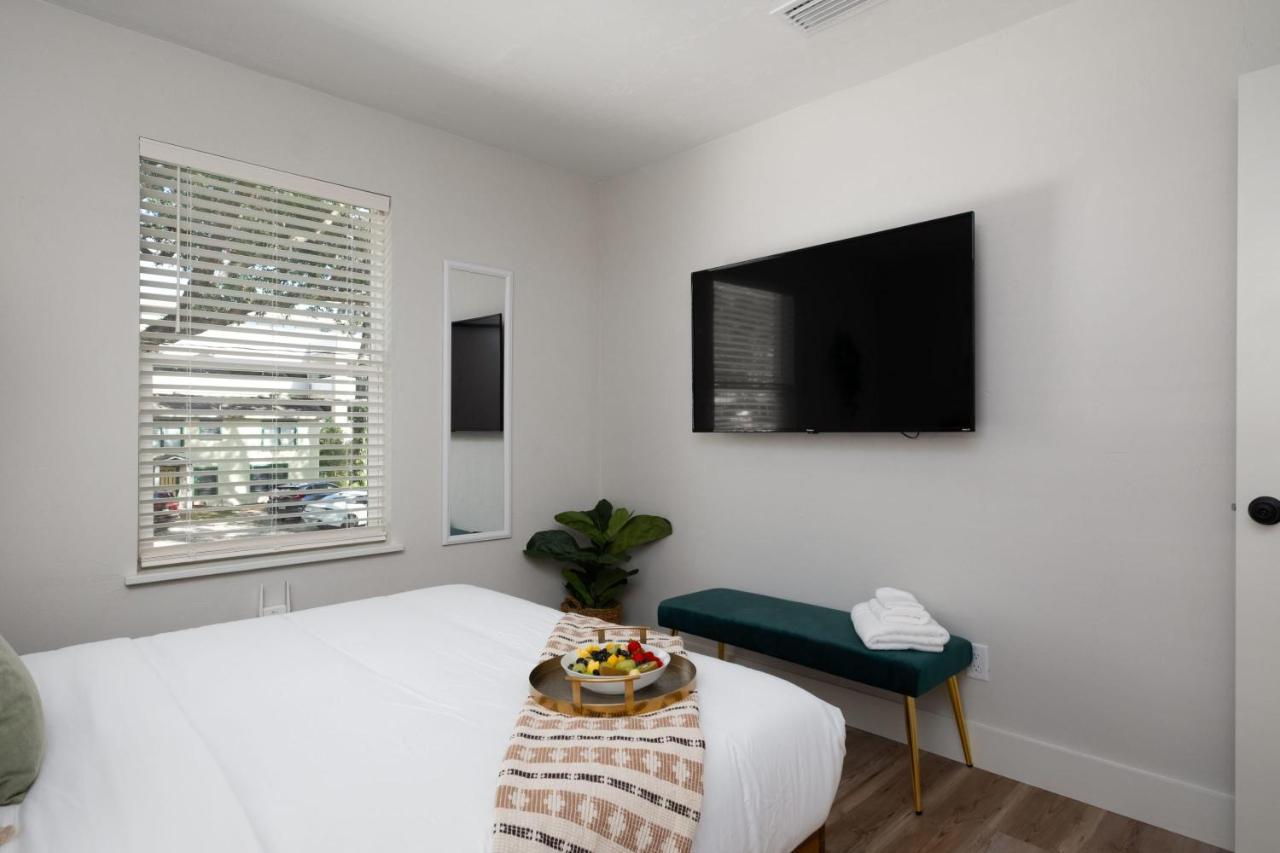 Holiday home Serene Place - Walk To Uf - Free Parking *